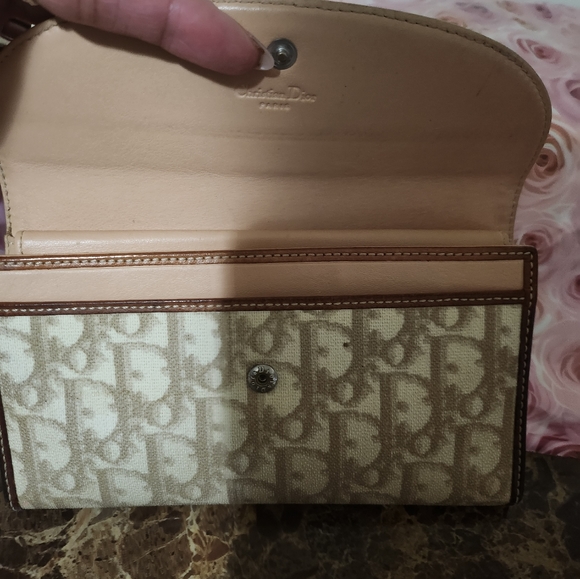 GUC Christian Dior Monogram Wallet PRICE IS FIRM!!! - Picture 8 of 14